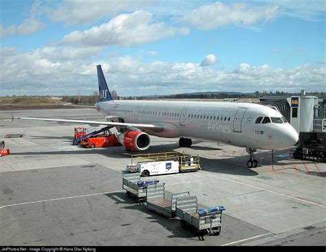 Oy Kbk Airbus A Scandinavian Airlines Sas Hans Olav