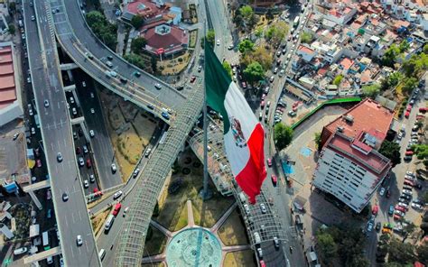 Que Se Celebra El De Febrero D A De La Bandera De M Xico El Sol