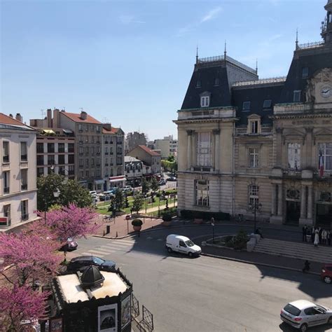 Mairie de Saint Maur des Fossés City Hall