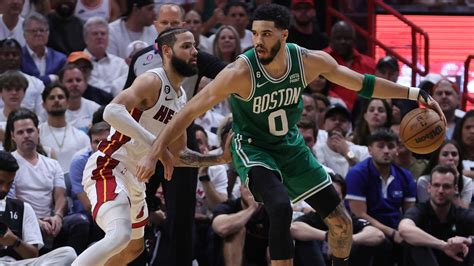 Koszykarze Boston Celtics wygrali z Miami Heat w czwartym meczu finału