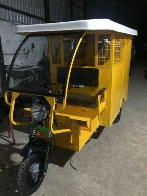 Battery Operated Three Wheeler School Rickshaw 10 Seater Electric At