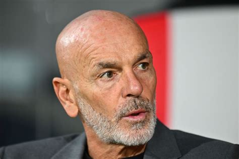 Ac Milan Coach Stefano Pioli To Switch To Formation In Serie A