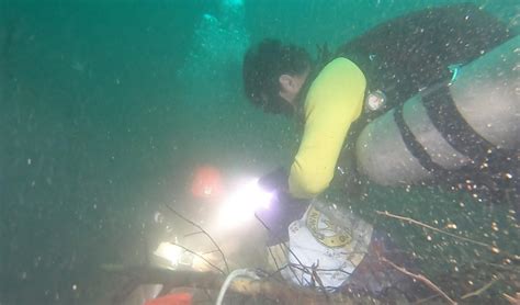 Más de una tonelada de basura sacan del cenote de Cenotillo via