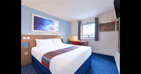 Travelodge Newport Isle of Wight in Newport, the United Kingdom from $43: Deals, Reviews, Photos ...