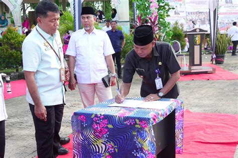 Bupati Kuansing Intruksikan Pupr Siagakan Alat Berat Di Titik Jalan