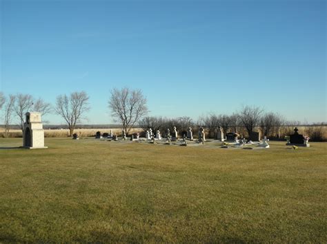 Saint John The Baptist Ukrainian Catholic Cemetery Dans Lowland