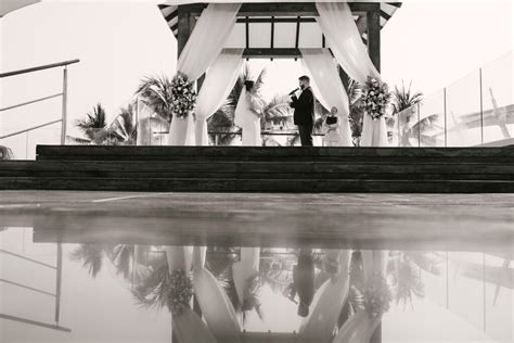 Romantic Destination Wedding at Secrets Vallarta Bay | Bridie Travel