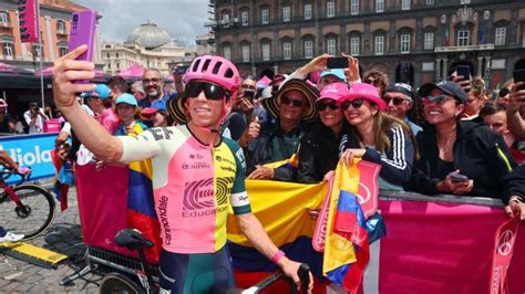 Rigoberto Urán Video De Increíble Ovación En La Presentación Del Tour