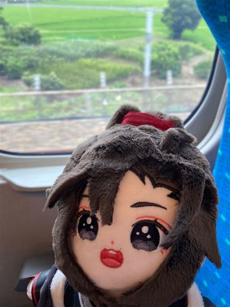 views on the train with wei ying | Art reference poses, Heaven's ...
