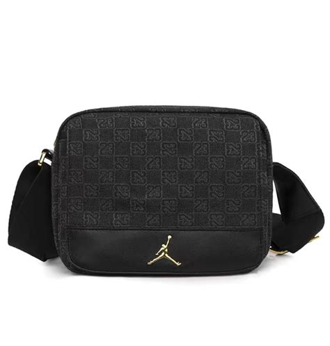 Сумка Air Jordan Monogram Crossbody Casual Bag Black: 750 грн. - Сумки ...