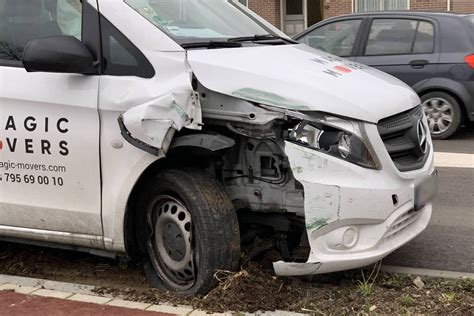 Veel Schade Bij Eenzijdig Ongeval Ten Ankerweg In Tholen