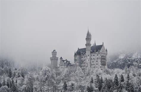 Castillo De Neuschwanstein En Invierno Fussen Baviera Alemania