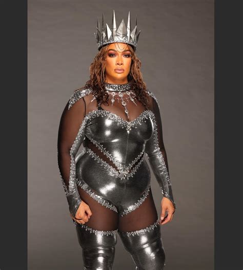 Savelina Fanene Nude