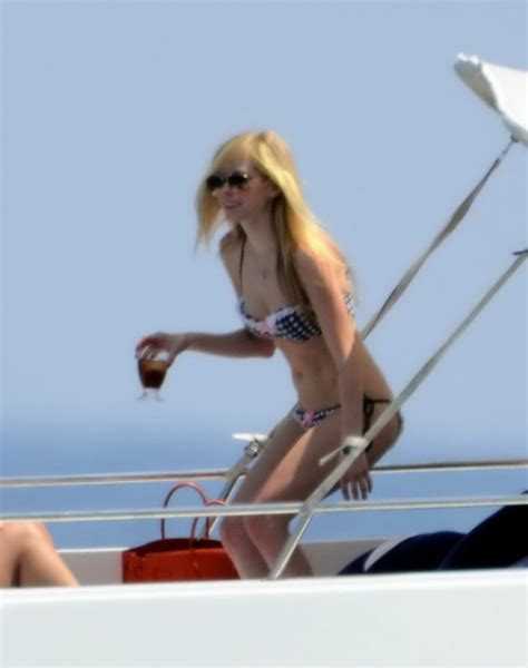 Avril Lavigne New Bikini Pics On Yacht In Saint Tropez June GotCeleb