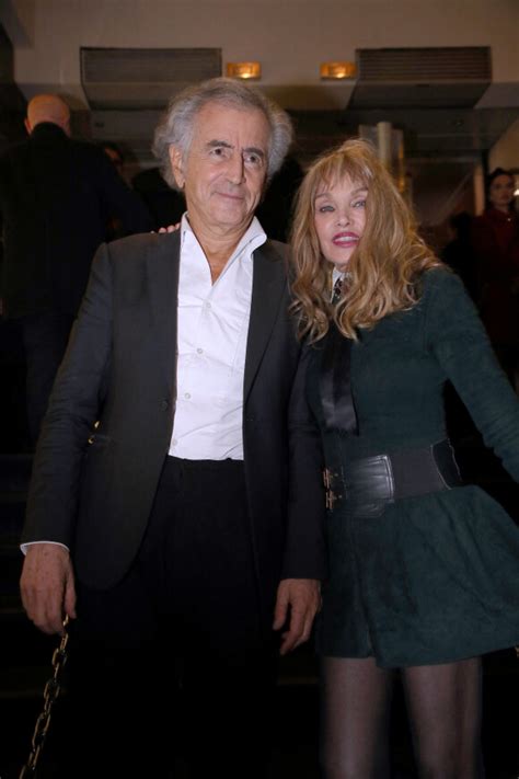 Bernard Henri L Vy Toujours Amoureux D Arielle Dombasle Gestes