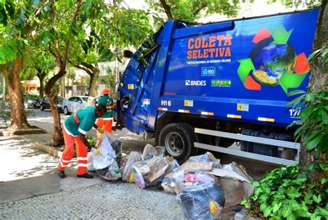 Comlurb Realiza Coleta Seletiva Uma Vez Por Semana No Rio O Dia Vida