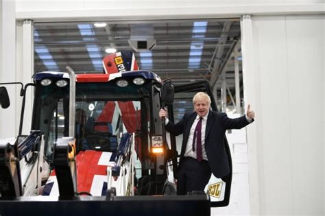 Boris Johnson Drives Jcb Brexit Digger Through Fake Wall Metro News