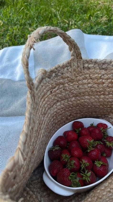 Pin By Zehra Yanar On Fruit Burlap Bag Straw Bag Reusable Tote Bags