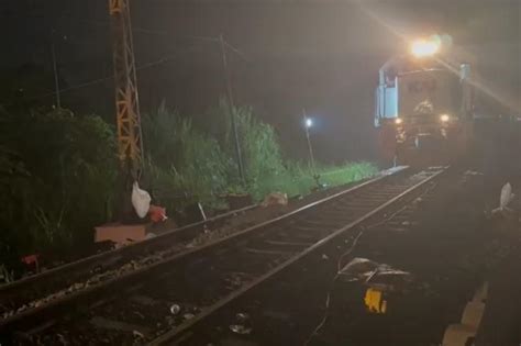 Jalur Rel Di Stasiun Tanggulangin Sudah Bisa Dilewati Kereta Api