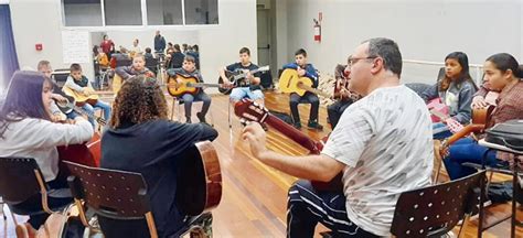 Prefeitura disponibiliza aulas de violão no CEU das Artes Jornal Gazeta