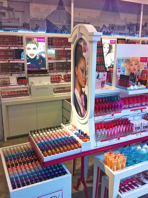 Central Table Beauty Supply Store Store Design Makeup Shop