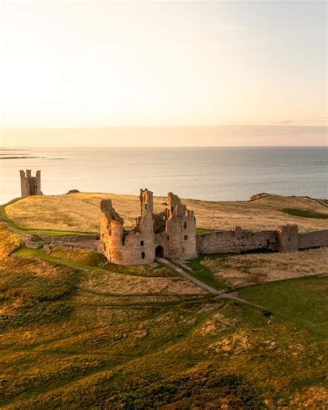 Craster to Dunstanburgh Castle Walk: is this Northumberland's best ...