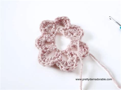 Free Crochet Rose Pattern (3 sizes) & Video Tutorial - Pretty Darn Adorable