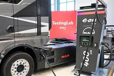 E On Und MAN Bauen 400 Lkw Schnellladepunkte Electrive Net