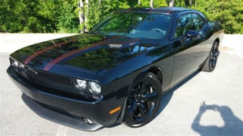 Find New 2014 Dodge Challenger R T Blacktop 5 7l Hemi 6 Speed Triple Black 988 Mi Perfect In