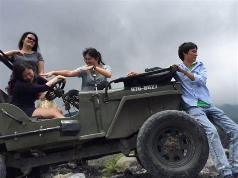 Yogyakarta Excursión en Jeep al Amanecer del Merapi y Excursión a la