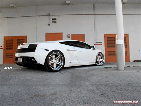 Stylish White Lamborghini Gallardo With Subtle Black Accents Carid