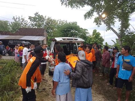 Innalillahi Santriwati Di Grobogan Yang Hilang Saat Banjir Ditemukan