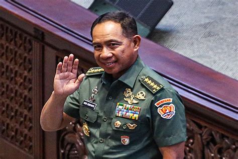 Belum Lama Dilantik Panglima Tni Agus Subiyanto Rotasi Jenderal