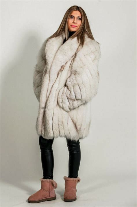 Pin By Manas On Furs In 2024 Girls Fur Coat Fur Fashion Fox Fur Coat