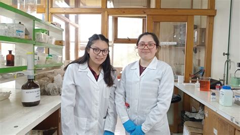 Estudiantes Se Capacitan En Laboratorio De Suelos De Agronom A De La