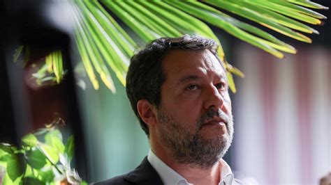 Dopo LAutonomia Salvini Accelera Subito Il Federale Della Lega E