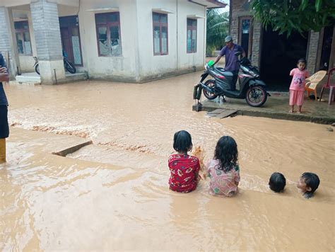 Banjir Dan Tanah Longsor Melanda Aceh Selatan Ribuan Rumah Terendam