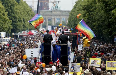 En Images La Gay Pride à Travers Le Monde