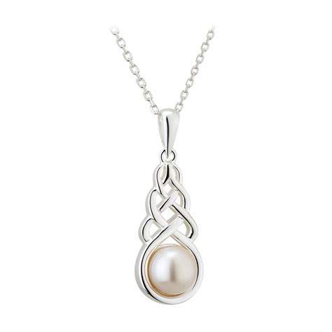 Silver Celtic Knot Pearl Necklace Claddaghrings