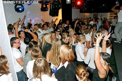 Lustful Gals Showing Off Their Cock Sucking Skills At The Glory Hole Party Porn Pictures XXX