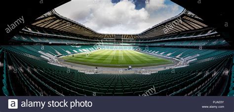 Twickenham Hi Res Stock Photography And Images Alamy