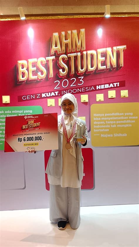 Keren Siswi SMK Binaan Wahana Sabet Gelar AHM Best Student 2023