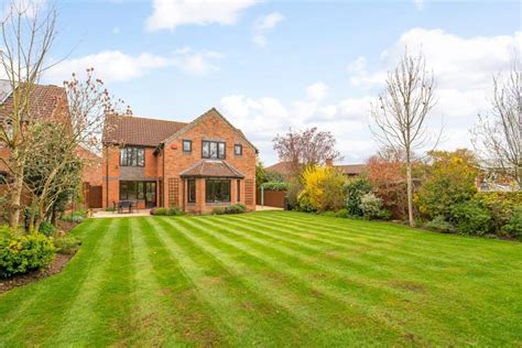 5 Bedroom Detached House For Sale In Milton Keynes