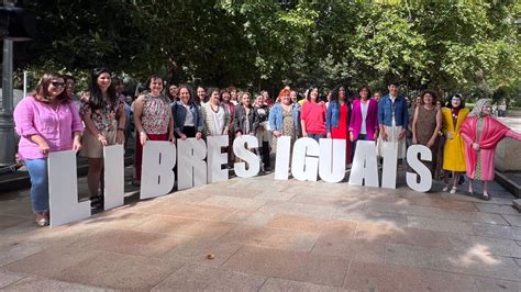 J Pont N Agita A Las Mujeres Para Frenar Un Gobierno Pp Vox Cada