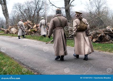 Estonian Soldiers Patrol the Street Editorial Image - Image of warrior ...