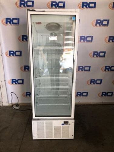 Master Bilt Bmg P Glass Door Commercial Refrigerator Cu Ft Ebay