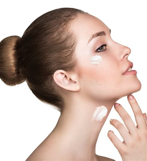 Beautiful Model Applying Cream On Face Stock Image Image Of Cosmetic