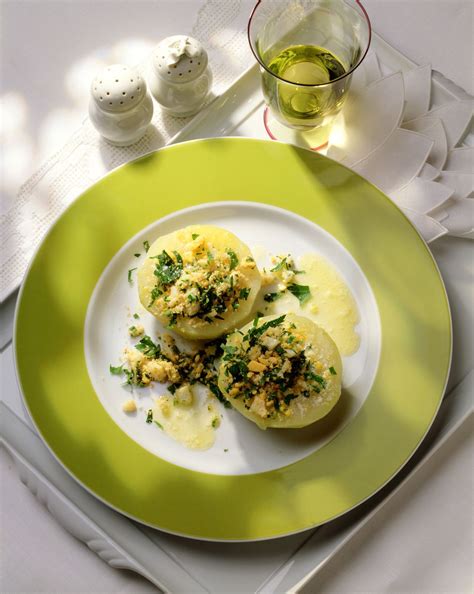 Ged Nsteter Kohlrabi Mit Petersilien Ei Br Seln Rezept Eat Smarter