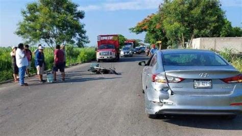 Motociclista Choca Contra Auto En Carretera De Cardel