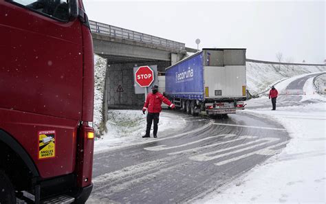 Fotos La Nieve Complica La Circulaci N En Las Carreteras De Gipuzkoa